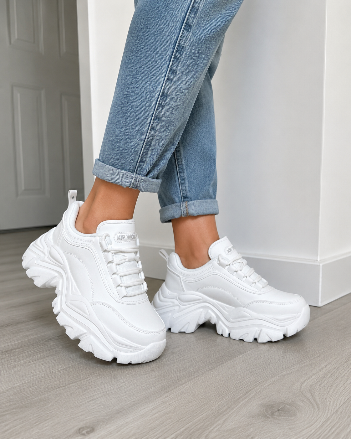 #color_ White