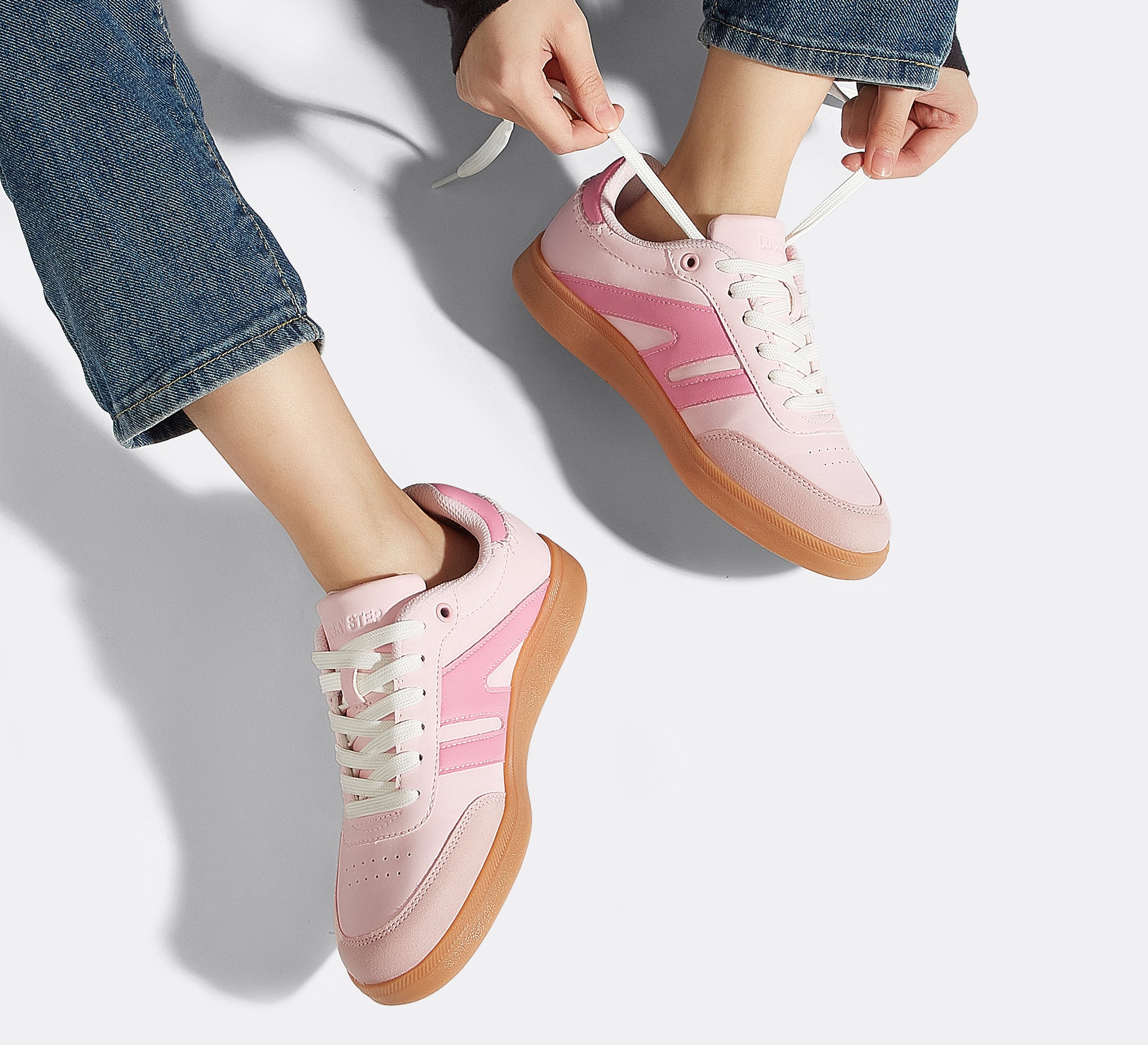 Women's Fashion Anti-Slip Leather Sneakers