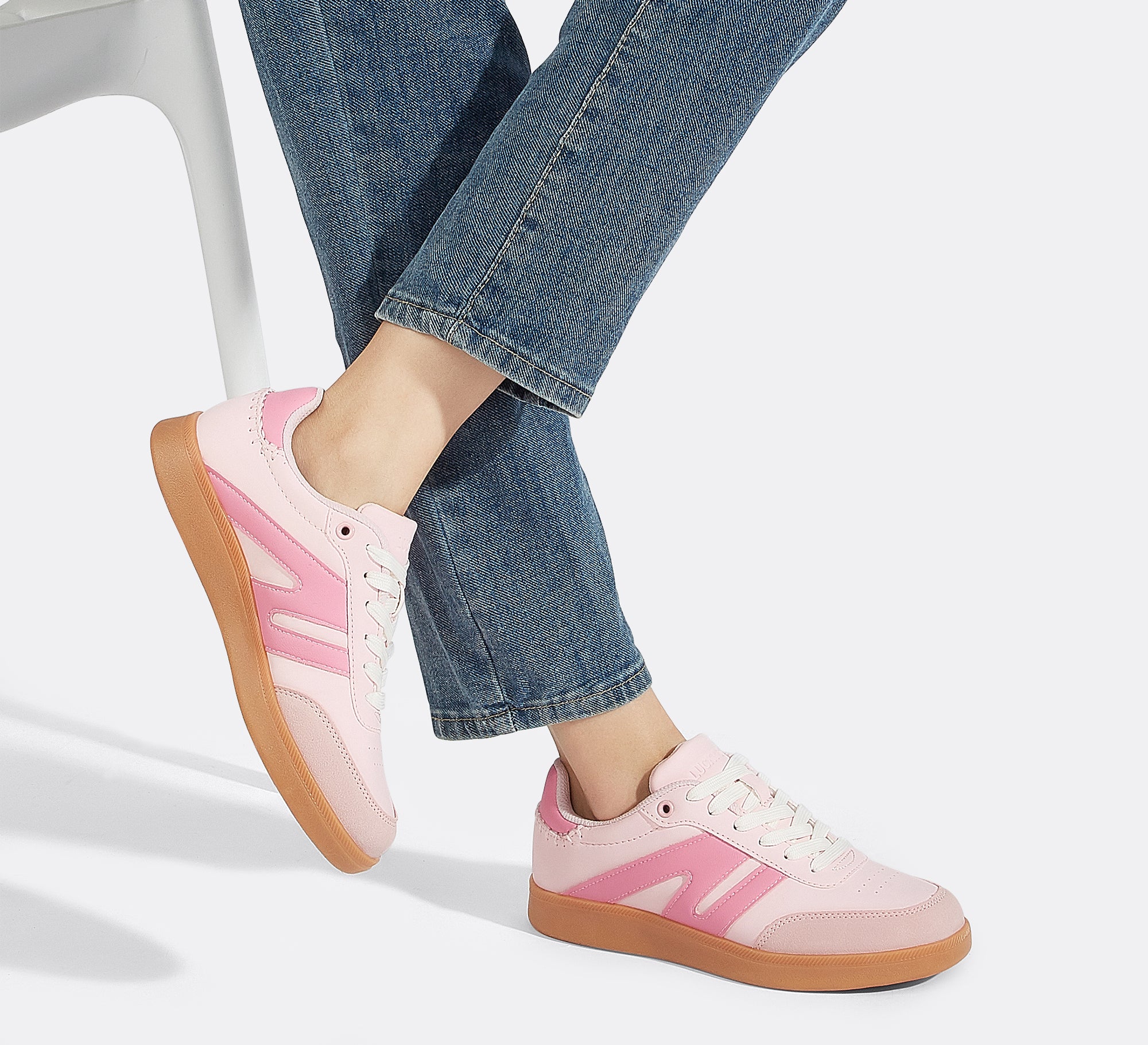 Women's Fashion Anti-Slip Leather Sneakers