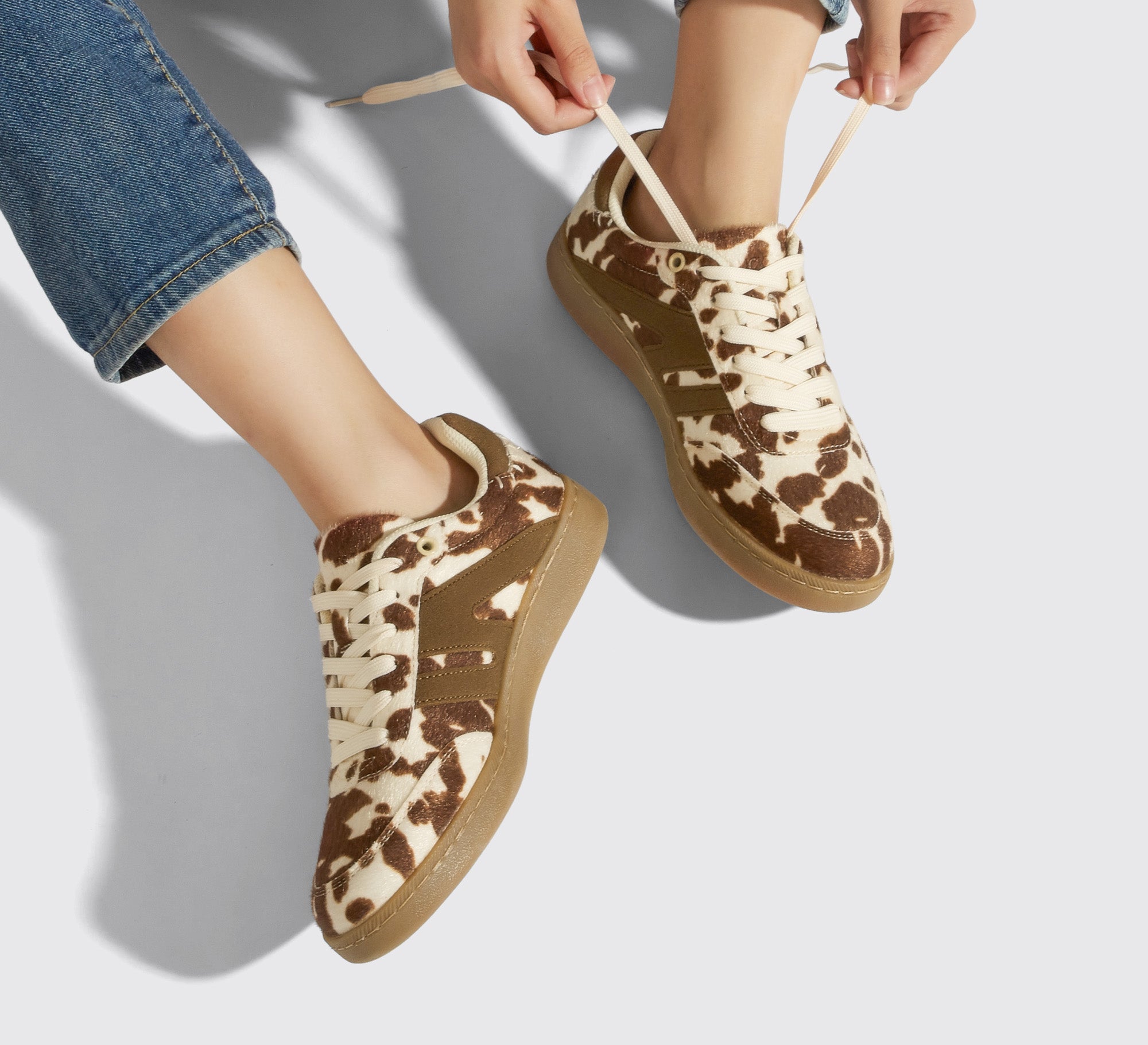Women's Fashion Anti-Slip Leather Sneakers