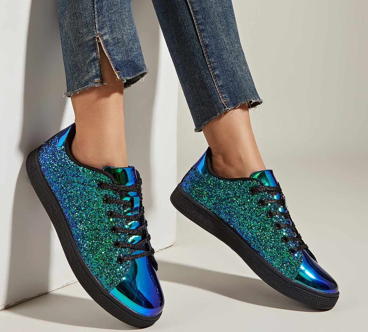 #color_Green Hologram