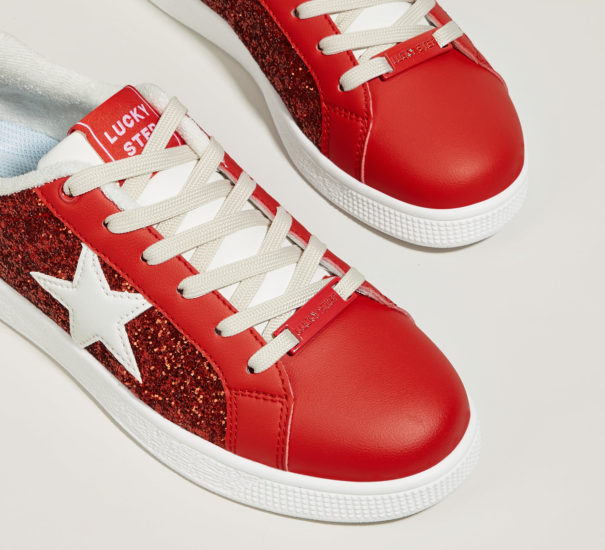 #color_Red Glitter