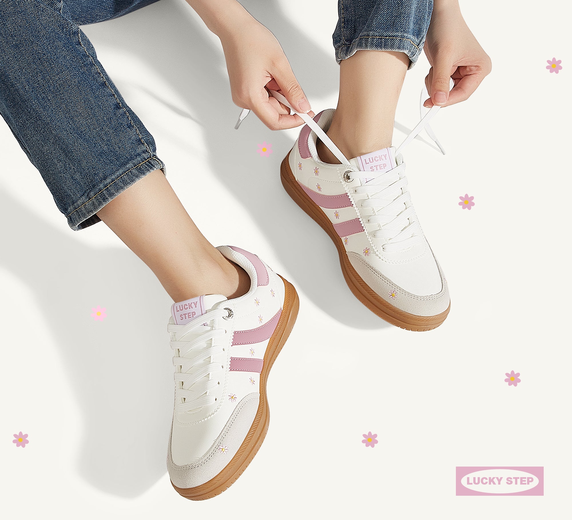 Women's Floral Embroidery Retro Sneakers - Gum Sole Anti-Slip Walking Shoes