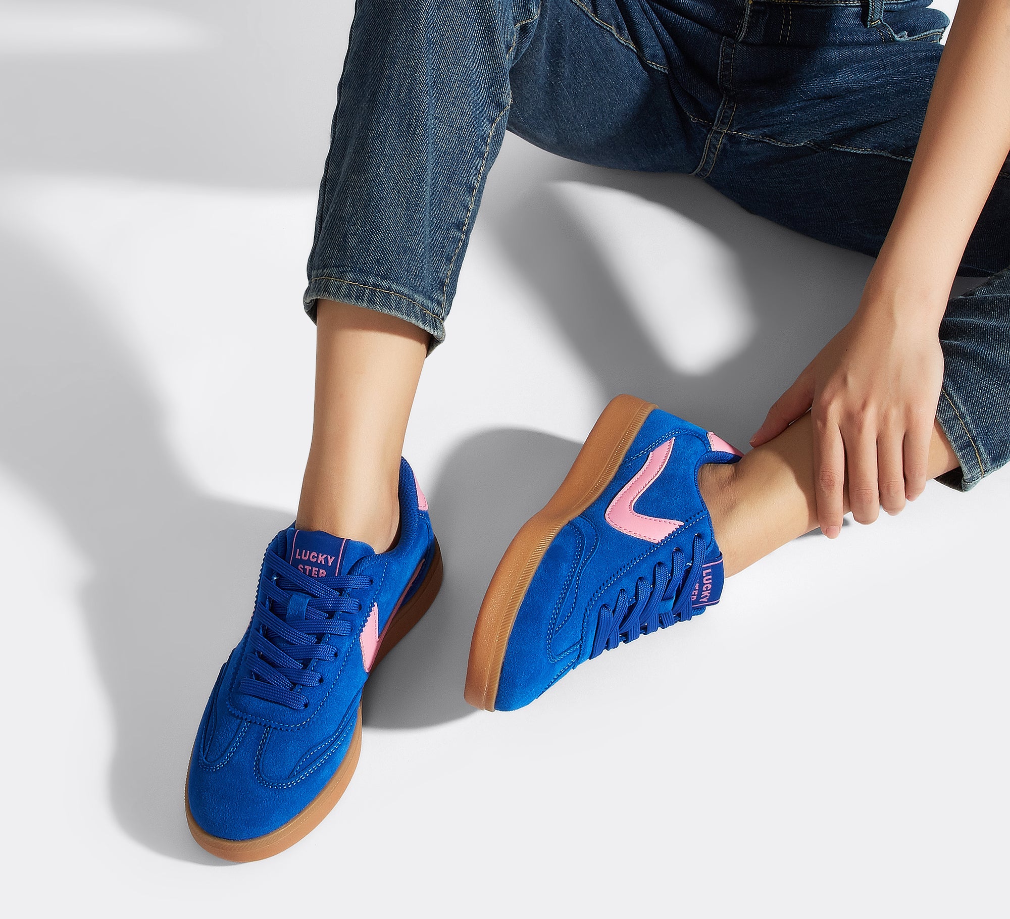 Women's Retro Sneakers - Non-Slip Comfort Walking Shoes