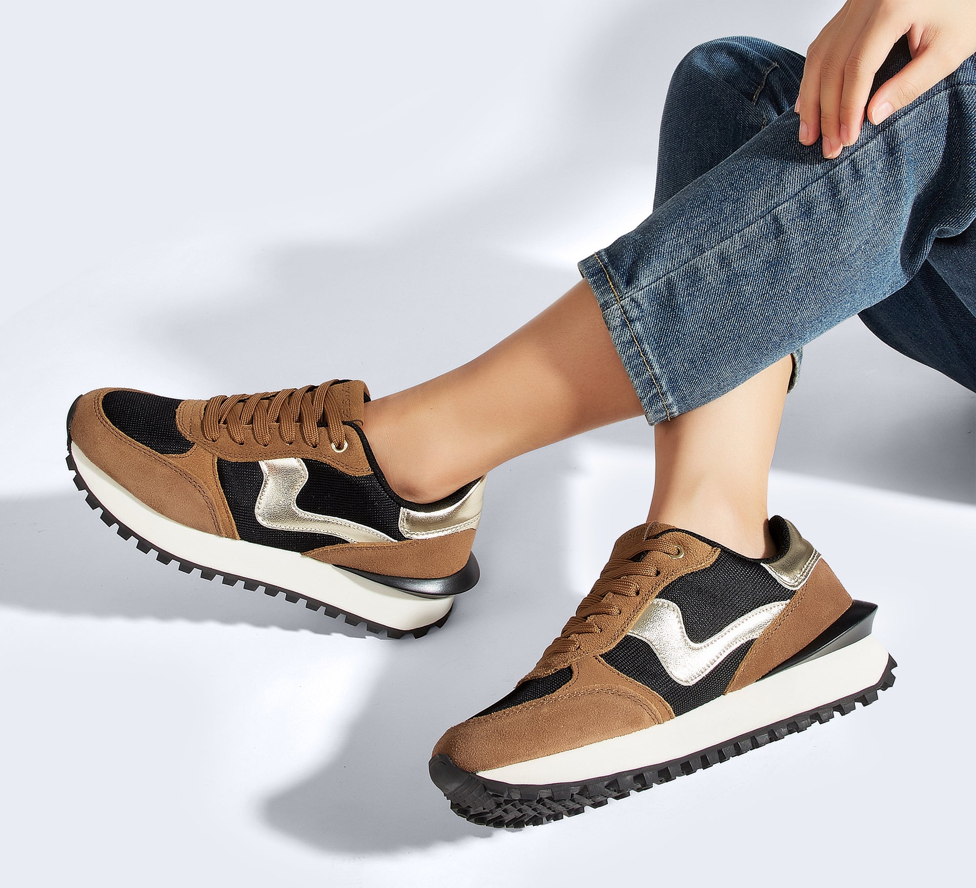 Retro Platform Sneakers | Women's Comfort Walking Shoes