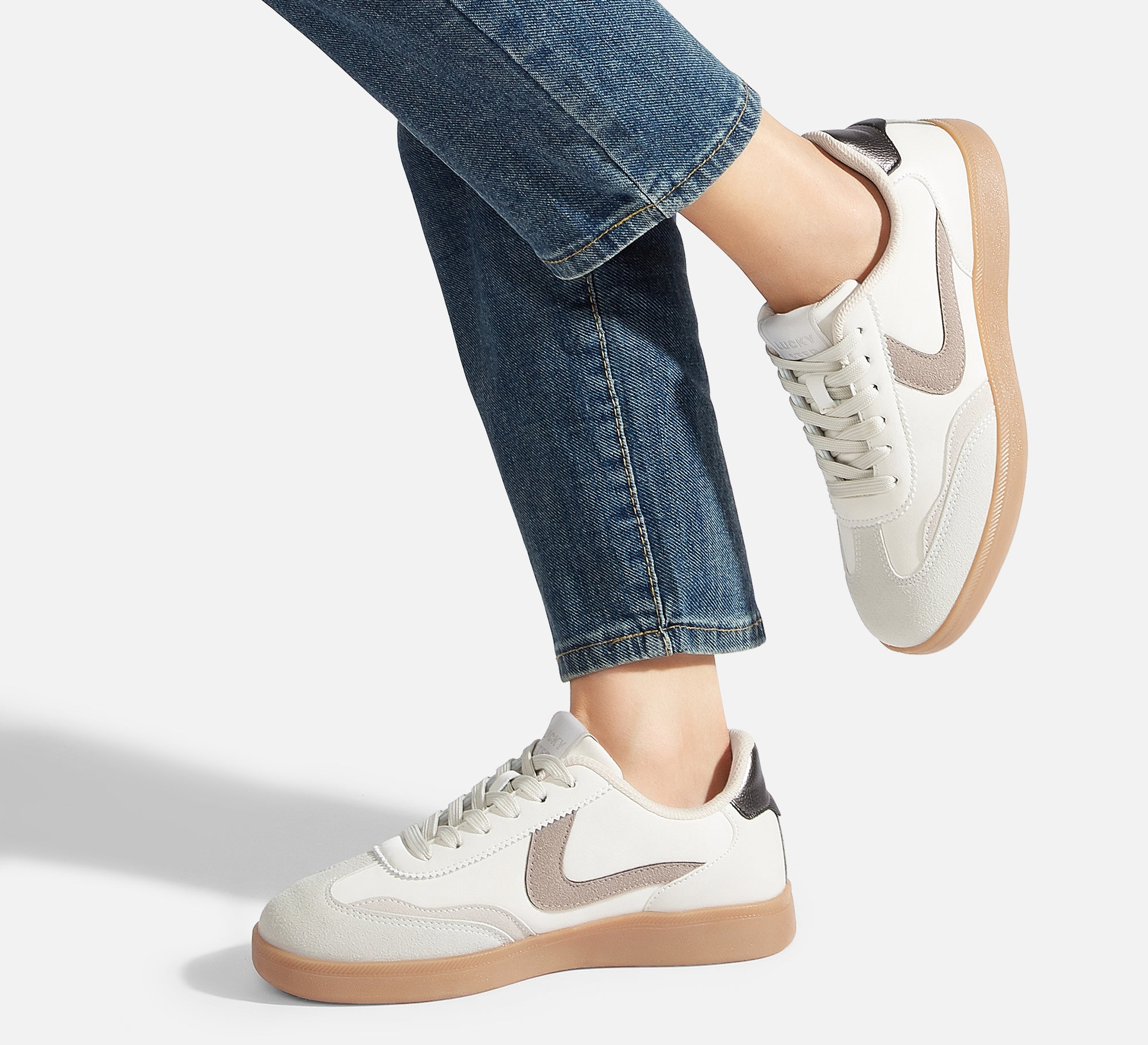 Women's Retro Sneakers - Non-Slip Comfort Walking Shoes