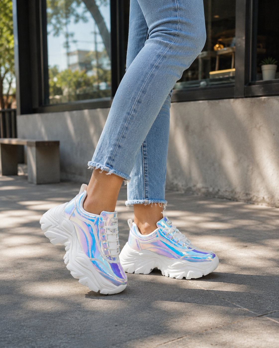 #color_ White Hologram